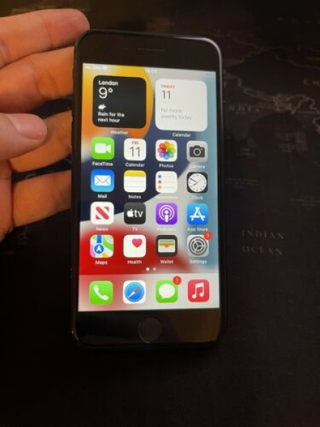 Apple iPhone 7 128GB A1778 (GSM) (entsperrt) – schwarz 100 % Schlaggesundheit