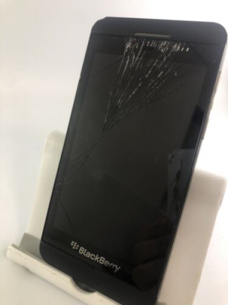BlackBerry Z10 schwarz entsperrt Netzwerk Smartphone geknackt defekt 2GB RAM