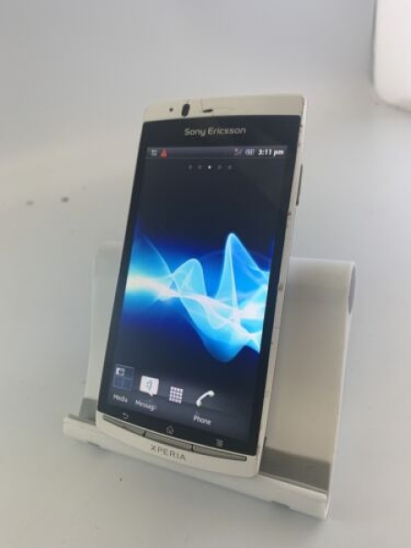 Verkratzt Sony Xperia Arc S LT18I entsperrt weiß Android Smartphone Klasse C