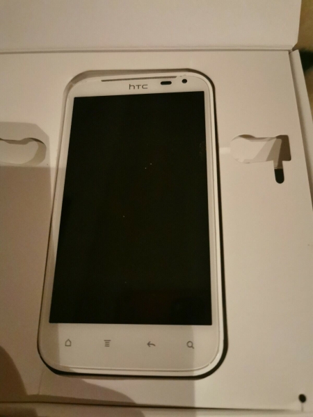 HTC  Sensation XL – 16GB – Weiß Handy Smartphone