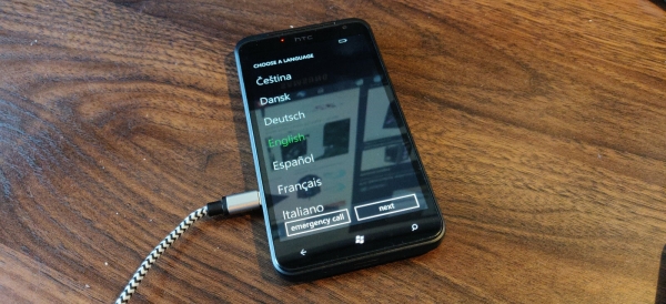 Kaum gebrauchtes HTC Titan – 16GB – Schwarz Windows Phone Smartphone (entsperrt)