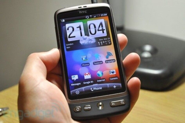 HTC Desire A8181 – 4GB – Smartphone schwarz (entsperrt)