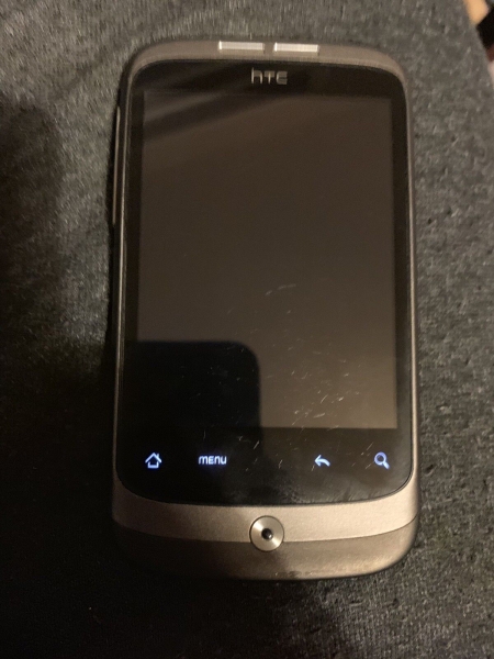 HTC Wildfire A3333 – braunes Smartphone