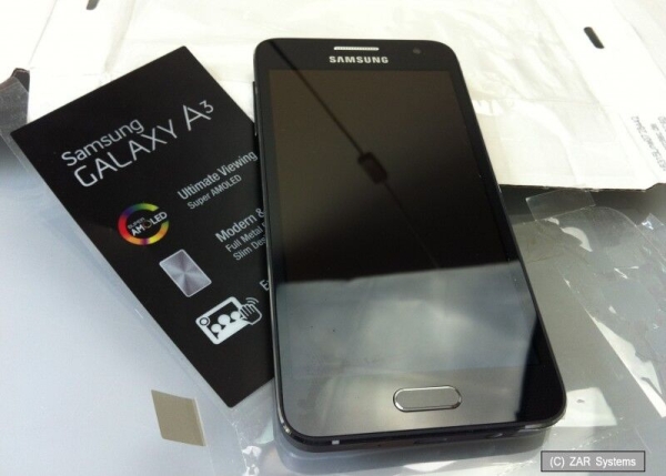 Samsung Galaxy A3 Smartphone Handy 4,7 Zoll Touch, 16GB, DEFEKT, NOT OK, LESEN
