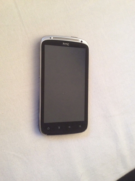 HTC Sensation Z710e  – 1GB – Schwarz (Ohne Simlock) Smartphone