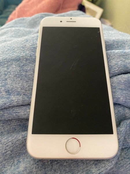 Apple iPhone 6 – 16 GB – silber (O2) A1586 (CDMA + GSM)