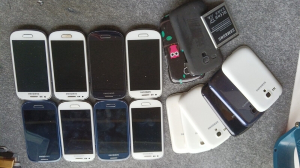 Samsung  Galaxy S3 Mini GT-I8190- Chic White (Ohne Simlock) Smartphone (8Stk.)