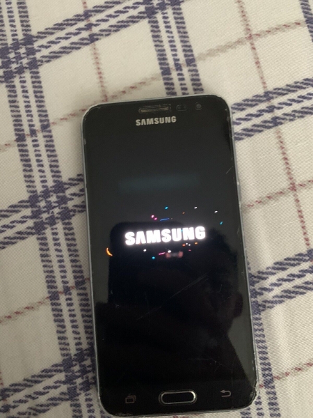 Samsung  Galaxy J3 SM-J320F/DS – 8GB – Schwarz (Ohne Simlock) Smartphone