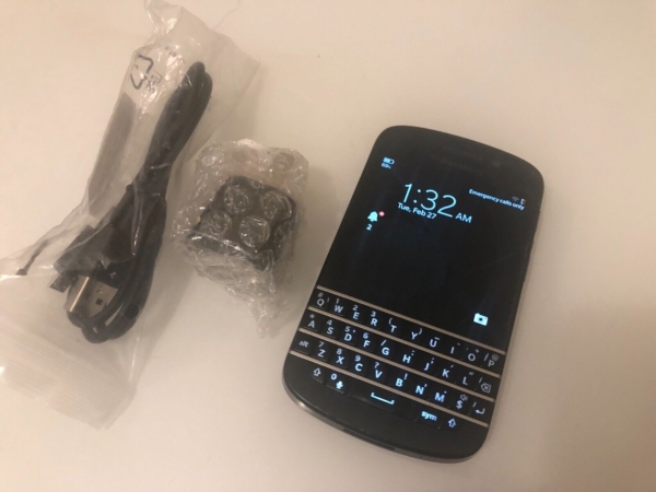 BlackBerry Q10 – 16GB – SQN100-1 Black (Unlocked) Smartphone