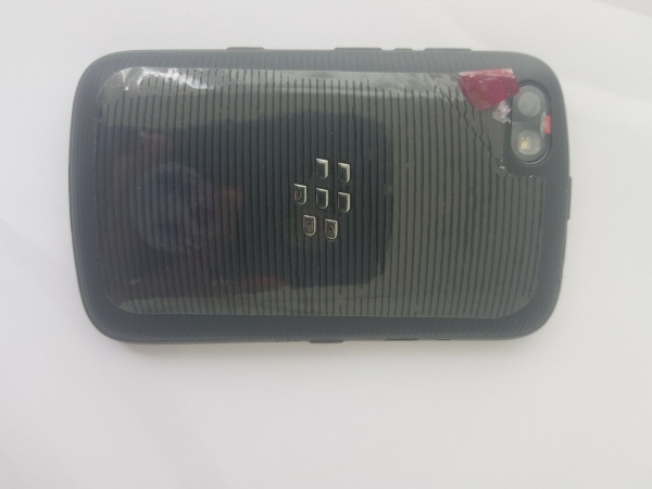 BlackBerry 9720 Smartphone – schwarz entsperrt kommt mit Box