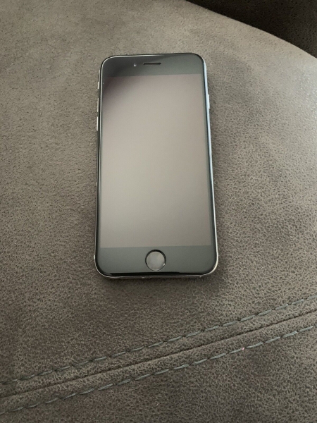 Apple iPhone 6 – 64GB – silber