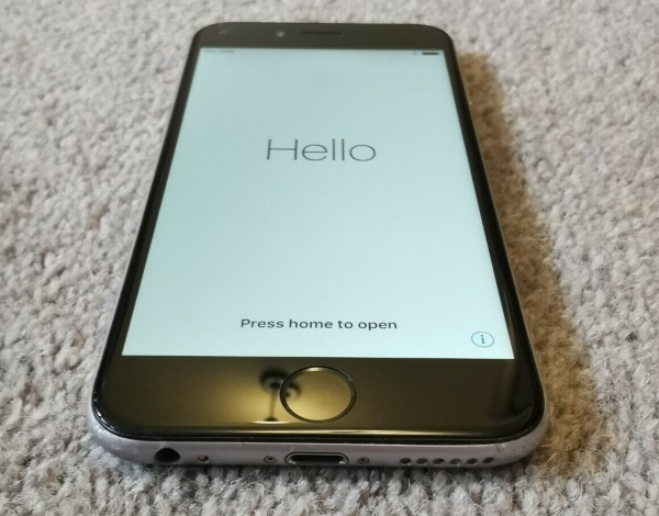 Apple iPhone 6 16GB Spacegrau O2 kleiner Riss auf Bildschirm voll funktionsfähiges Handy