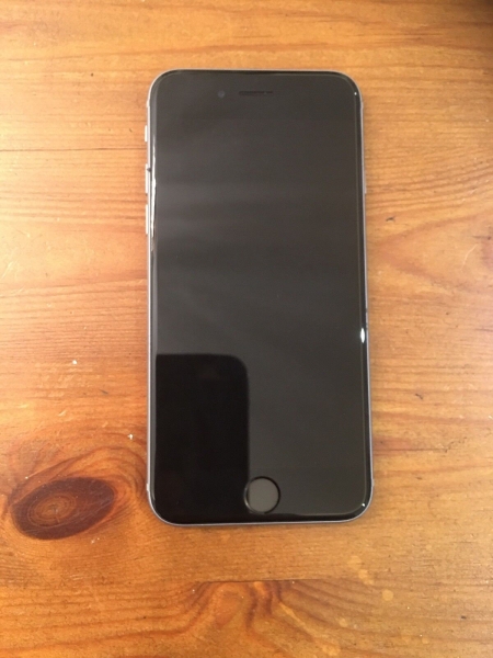 Apple iPhone 6s – 64GB – grau A1688 (CDMA + GSM) gesperrt