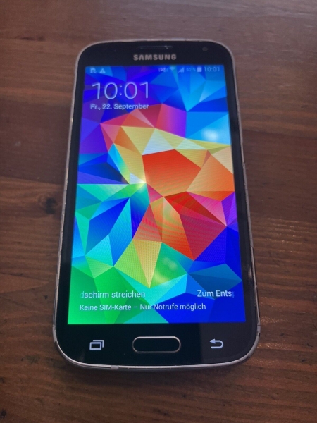 Samsung  Galaxy K zoom SM-C115 – 8GB – Charcoal Black (Ohne Simlock) Smartphone