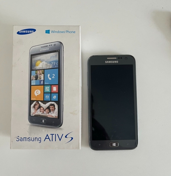 Samsung  ATIV S GT-I8750 – 16GB – Aluminium Silver (Ohne Simlock) Smartphone…