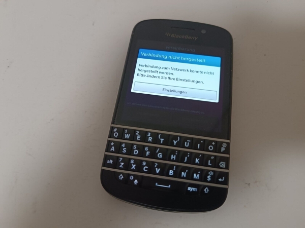 BlackBerry Q10 Smartphone AMOLED, Dual-Core, 1,5GHz,2GB RAM, 16GB,8Megapixel