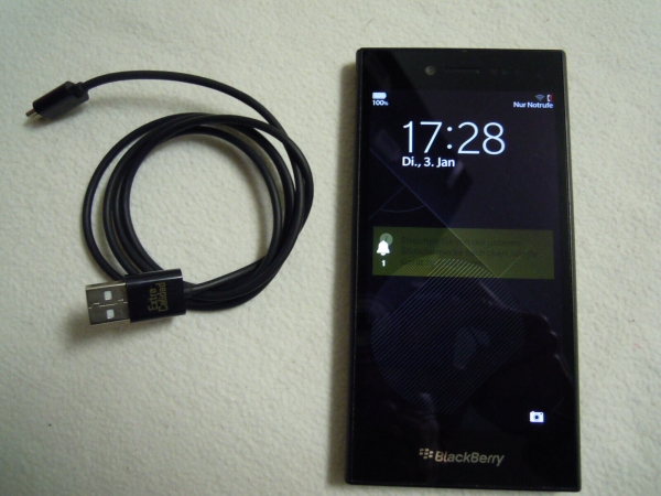 fast neu: BlackBerry Leap STR 100-1 Smartphone -LTE – 5″ – 16GB 8mp ohne simlock