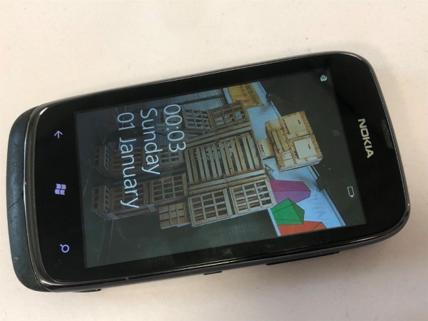 Nokia Lumia 610 – Schwarz 8GB (entsperrt) Windows 7.5 Smartphone