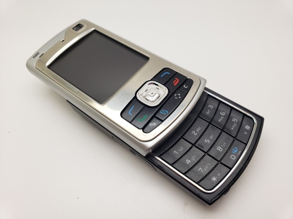 Top Zustand Nokia N80 silber (vollständig entsperrt) Handy Schieberegler Handy