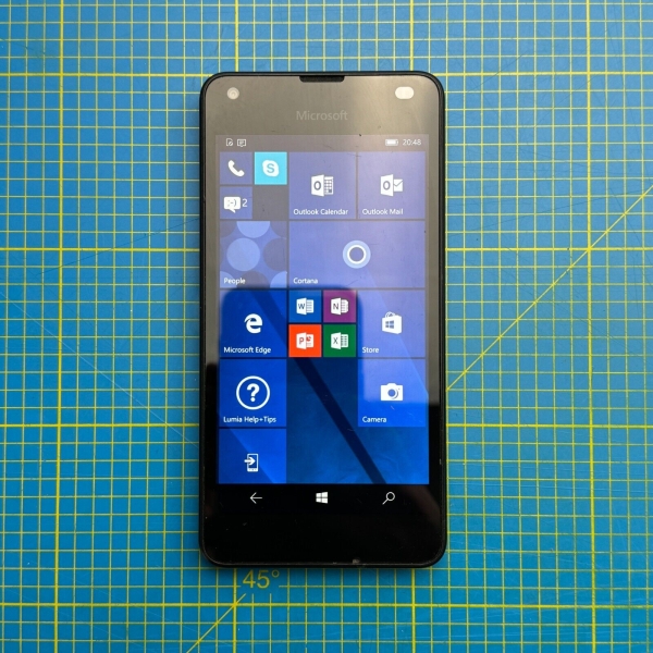 Microsoft Lumia 550 Smartphone – 8 GB, schwarz (entsperrt)