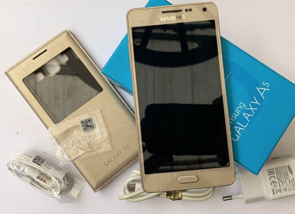 Samsung Galaxy A5 SM-A500FU 16GB Champagnergold (entsperrt) Smartphone