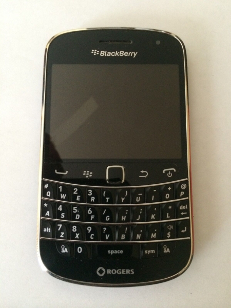 BlackBerry Bold 9900 – 8GB – Black (Rogers Wireless) Smartphone