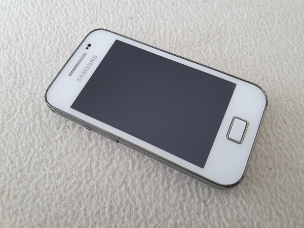 Samsung Galaxy Ace S5830 – White – DEFEKT Smartphone (DSP 6338)