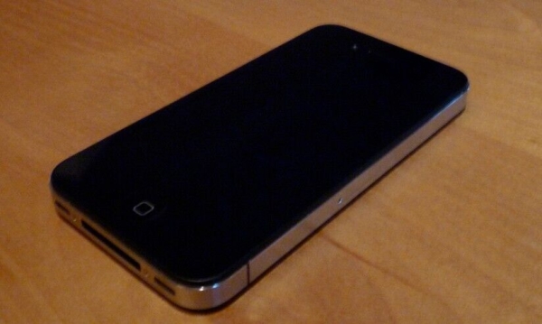 Apple iPhone 4 – 8 GB – weiß (entsperrt) A1332 (GSM)