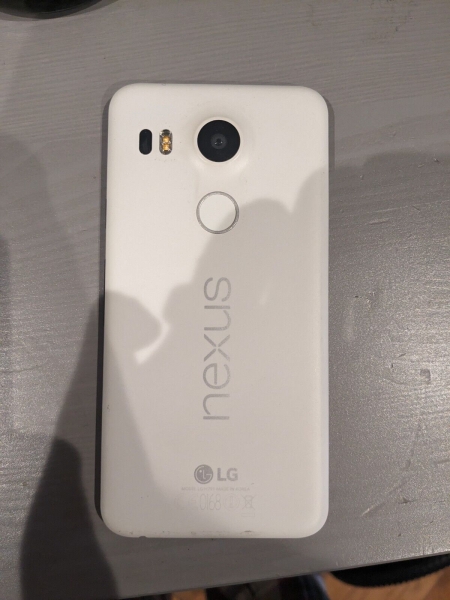 LG Nexus 5X Google Android Handy 16GB Quarz weiß UK entsperrt