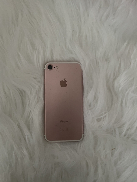 Apple iPhone 7 – Roségold Teil des Displays ist rissig aber trotzdem gut zu bedienen