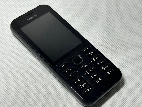 Nokia 222 RM-1137 – Smartphone schwarz (entsperrt)