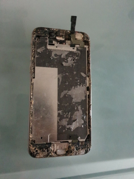 Apple iPhone 6 – DEFEKT – NUR FÜR TEILE – ANGEBOTE