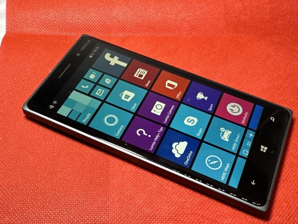 Nokia Lumia 830 – 16 GB – Schwarz (entsperrt) Smartphone