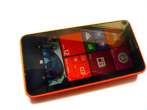 GÜNSTIG Nokia Lumia 630 RM-976 3G 8GB (Tesco) Windows Smartphone 5MP CAM