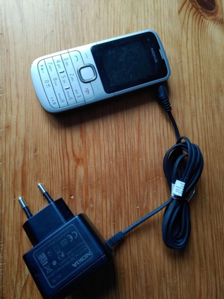Nokia  C1-01 – Dark Gray (Ohne Simlock) Smartphone ohne Akku