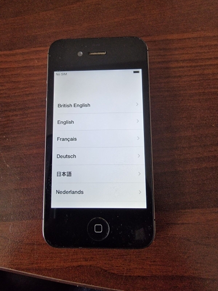 Apple iPhone 4s – 16 GB – Schwarz (O2)