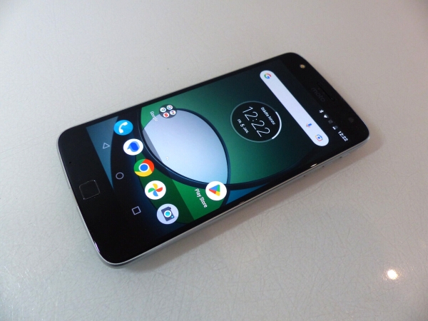 Motorola Moto Z Play XT1635-02 32GB  schwarz Smartphone #243
