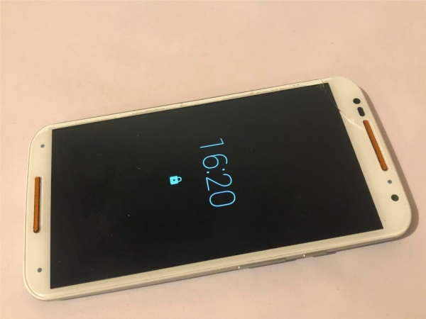 Motorola Moto X (2. Gen) – Weiß Türkis 32GB Android 6.0 Smartphone SCHADEN