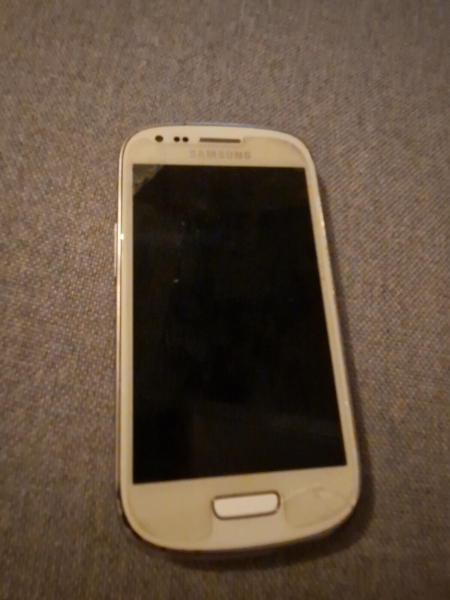 Samsung Galaxy S III mini GT-I8200N 8GB (Ohne Simlock) Smartphone weiß