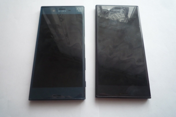 Restposten 2x Sony Xperia XZ F8332 – 32GB – mineralisch schwarz-blau Smartphone 1724