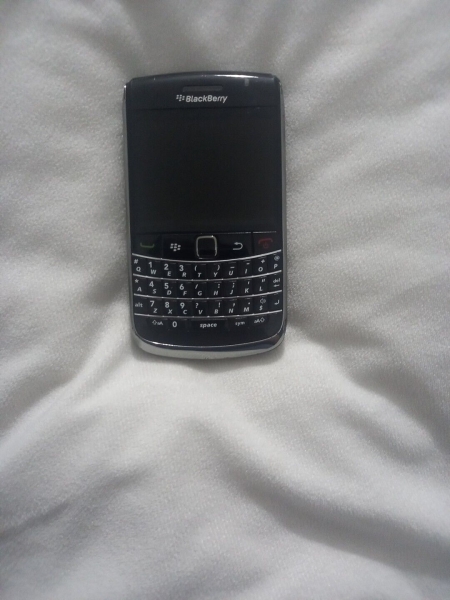 BlackBerry Bold 9700 – Schwarz (Vodafone) Smartphone benötigt neuen Akku