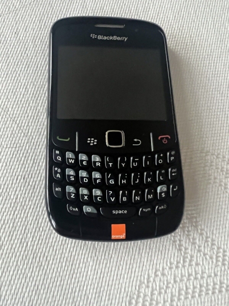 BlackBerry Curve 8520 – schwarz (orange) Smartphone (Erscheinungsdatum: 30. August 2009)