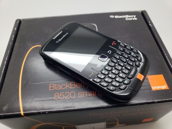 Sehr guter Zustand verpackt (ORANGE Netzwerk) BlackBerry Curve 8520 – schwarz Handy 3UKPOST