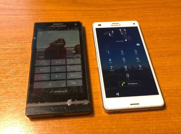 2 x Sony Xperia Smartphones – nur eingeschaltet – Ersatzteile/Reparaturen
