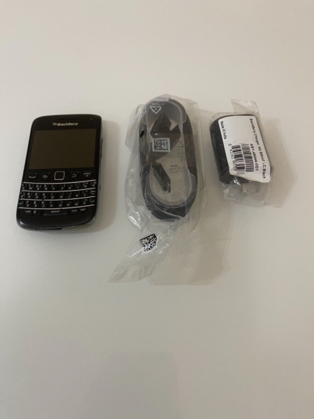 BlackBerry Bold 9790 – 8GB – Black (Unlocked) Smartphone