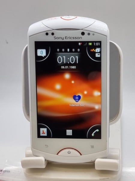 Sony Ericsson Live mit Walkman WT19i 64GB Smartphone Weiß Neuwertig