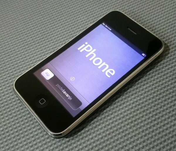 Apple iPhone 3GS – 8 GB – schwarz – Vodafone – A1303
