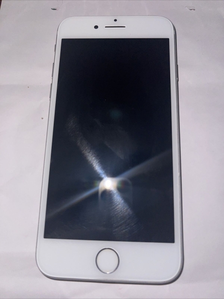 Apple iPhone 7 – 32GB – silber (entsperrt) A1778 (GSM) für Teile oder funktioniert nicht