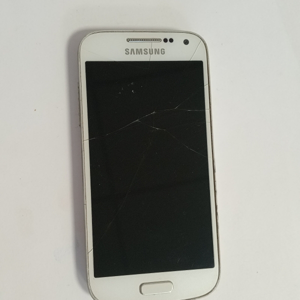 Samsung S4 Mini GT-i9195 Smartphone Display defekt, ohne Akku