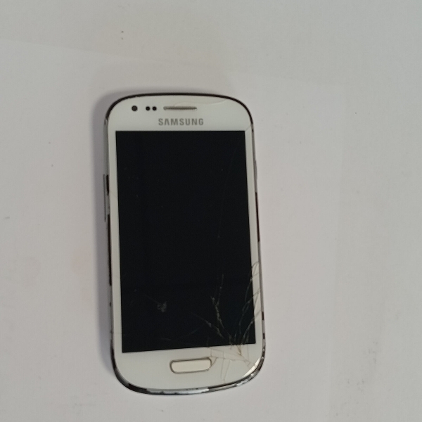 Samsung Galaxy S III mini GT-I8190 ohne Akku smartphone Display defekt 08